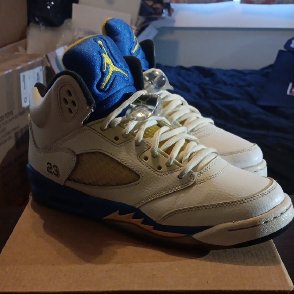Jordan 5 Retro (GS) Rare OG "Laney" (2013) Mens 6Y Womens 7.5 EUC - Picture 3 of 9